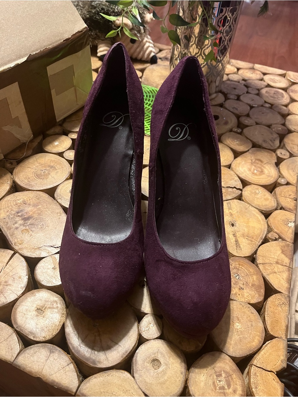 Delicious Women's Deep Plum Suede Heels